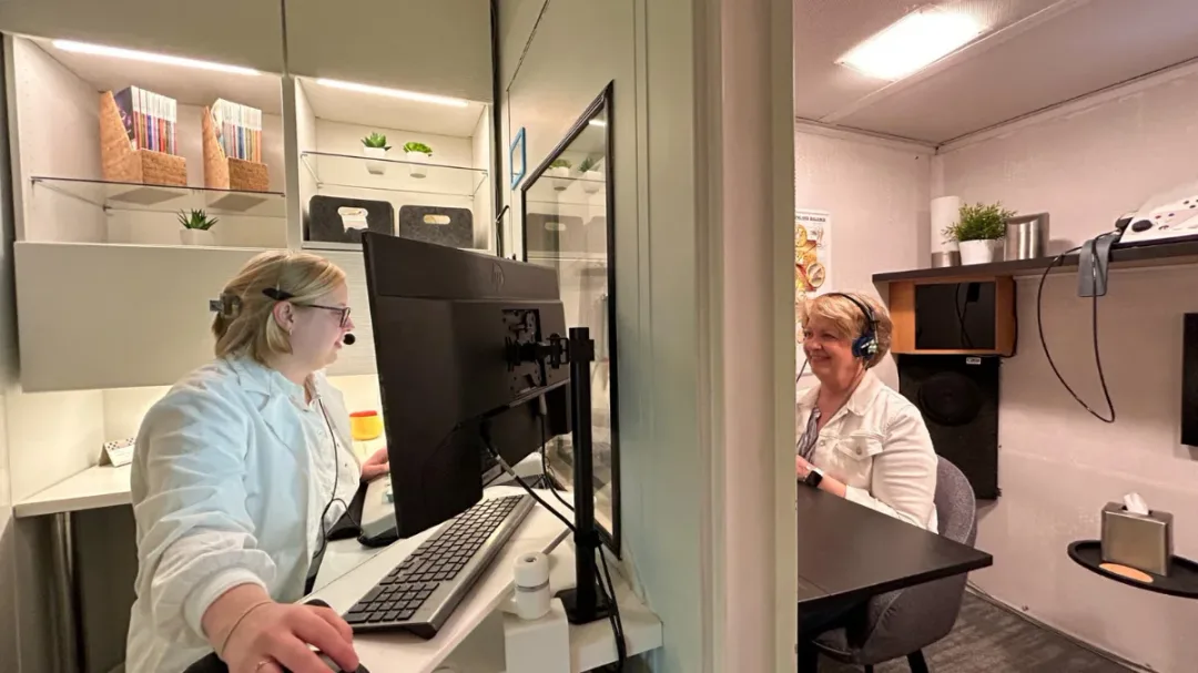 Hearing test in a sound booth